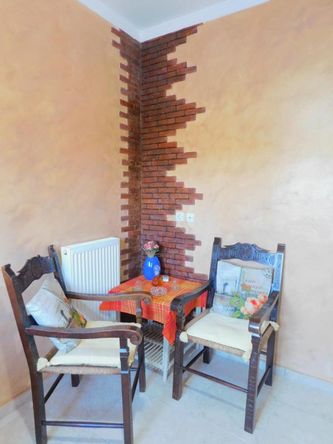 Kastro Studios Pigi  Luaran gambar