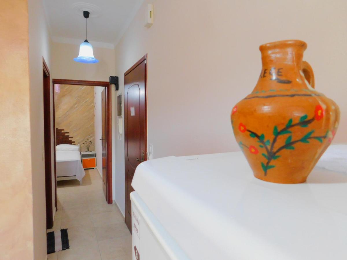 Kastro Studios Pigi  Luaran gambar